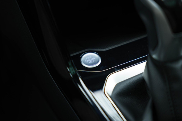 Volkswagen T-Roc 1.5 TSI R-Line Business |Pano|3xR-Line|IQ|VOLL|