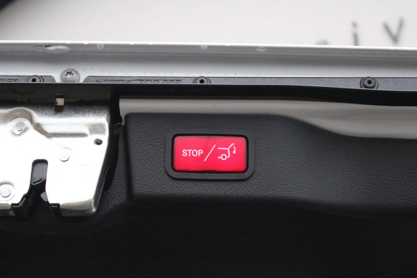 Mercedes-Benz Eqv 300 L2 / AMG / bj2025 / 7-Pers / Luchtvering / Panorama / Burmester / Vol Opties / NIEUWSTAAT