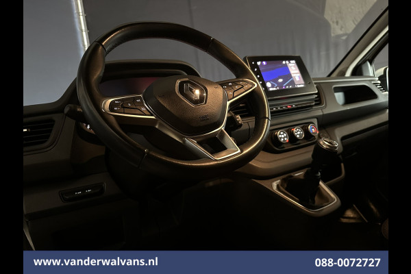 Renault Trafic 2.0 dCi 131pk L1H1 Euro6 Airco | LED | Navigatie | LM velgen | Cruisecontrol | 2500kg Trekhaak Parkeersensoren, Sidebars, Bijrijdersbank