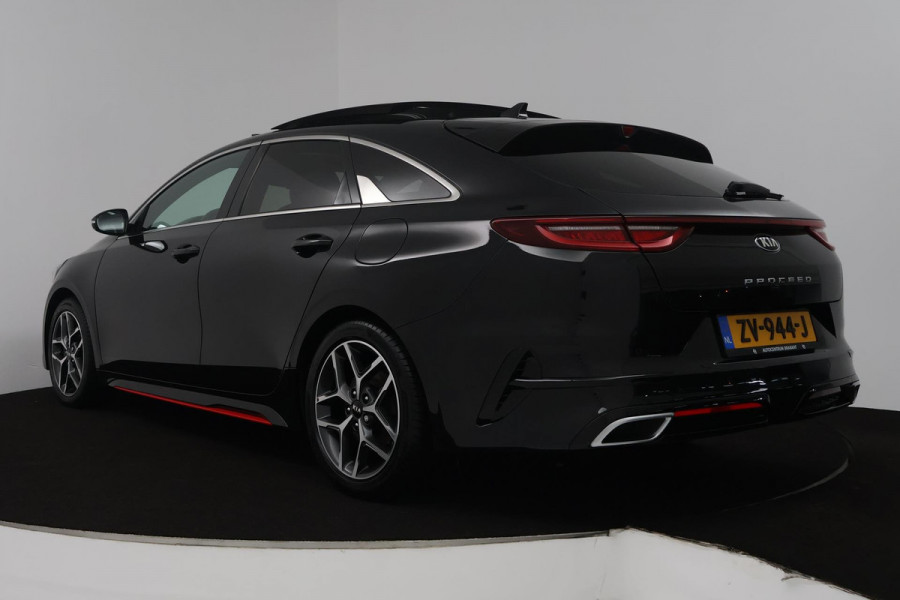 Kia ProCeed 1.4 T-GDI GT-PlusLine (PANORAMADAK, STOEL/STUUR VERWARMING, ACHTERUITRIJCAMERA, ELEKTR STOELEN, TREKHAAK)