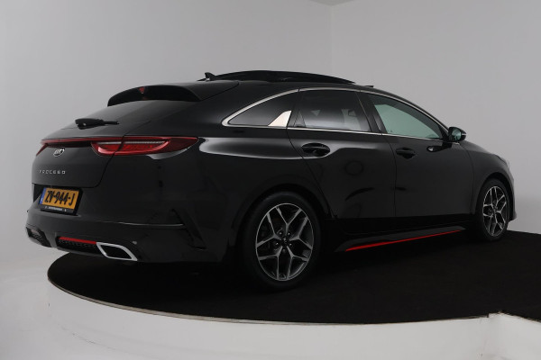 Kia ProCeed 1.4 T-GDI GT-PlusLine (PANORAMADAK, STOEL/STUUR VERWARMING, ACHTERUITRIJCAMERA, ELEKTR STOELEN, TREKHAAK)