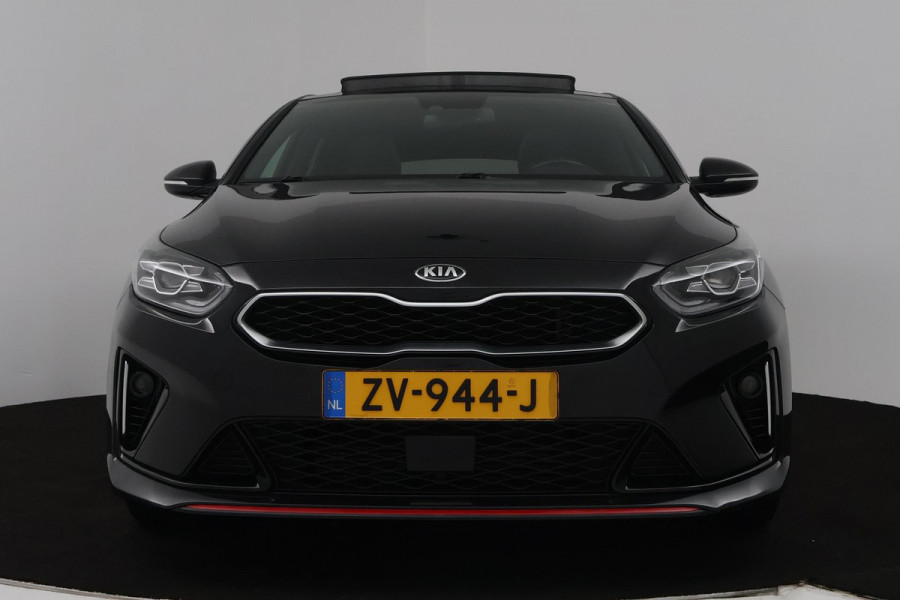 Kia ProCeed 1.4 T-GDI GT-PlusLine (PANORAMADAK, STOEL/STUUR VERWARMING, ACHTERUITRIJCAMERA, ELEKTR STOELEN, TREKHAAK)