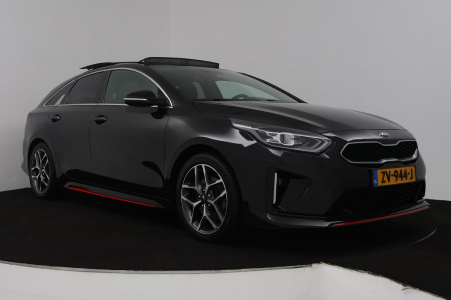 Kia ProCeed 1.4 T-GDI GT-PlusLine (PANORAMADAK, STOEL/STUUR VERWARMING, ACHTERUITRIJCAMERA, ELEKTR STOELEN, TREKHAAK)