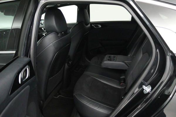 Kia ProCeed 1.4 T-GDI GT-PlusLine (PANORAMADAK, STOEL/STUUR VERWARMING, ACHTERUITRIJCAMERA, ELEKTR STOELEN, TREKHAAK)