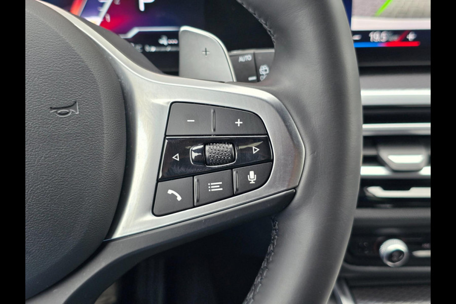 BMW 3 Serie Touring 330e M-Sport Panoramadak/Camera/Carplay/Cruise