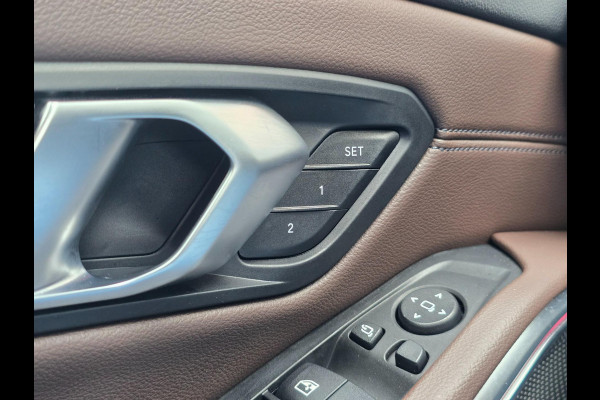 BMW 3 Serie Touring 330e M-Sport Panoramadak/Camera/Carplay/Cruise