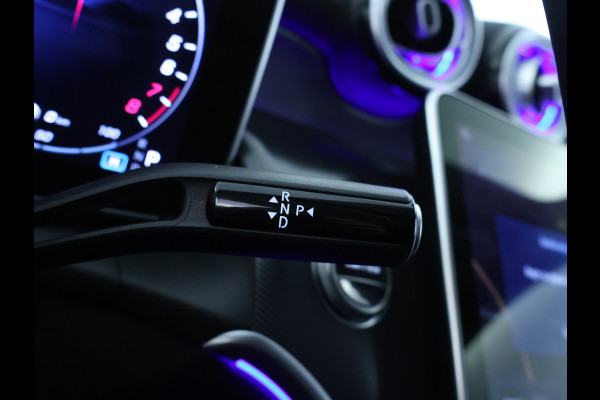 Mercedes-Benz GLC 300 e 4MATIC Plug-In Hybride Trekhaak | Sfeerverlichting | 19 Inch Velgen | Stuur en Stoelverwarming | Memory Voorstoelen. Inclusief 24 maanden MB Certified garantie voor Europa.