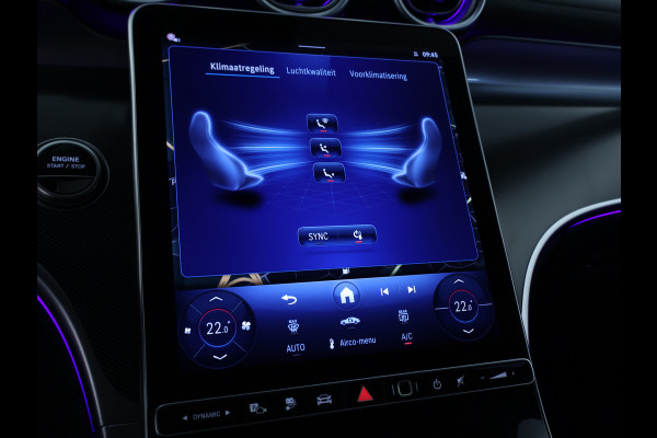 Mercedes-Benz GLC 300 e 4MATIC Plug-In Hybride Trekhaak | Sfeerverlichting | 19 Inch Velgen | Stuur en Stoelverwarming | Memory Voorstoelen. Inclusief 24 maanden MB Certified garantie voor Europa.