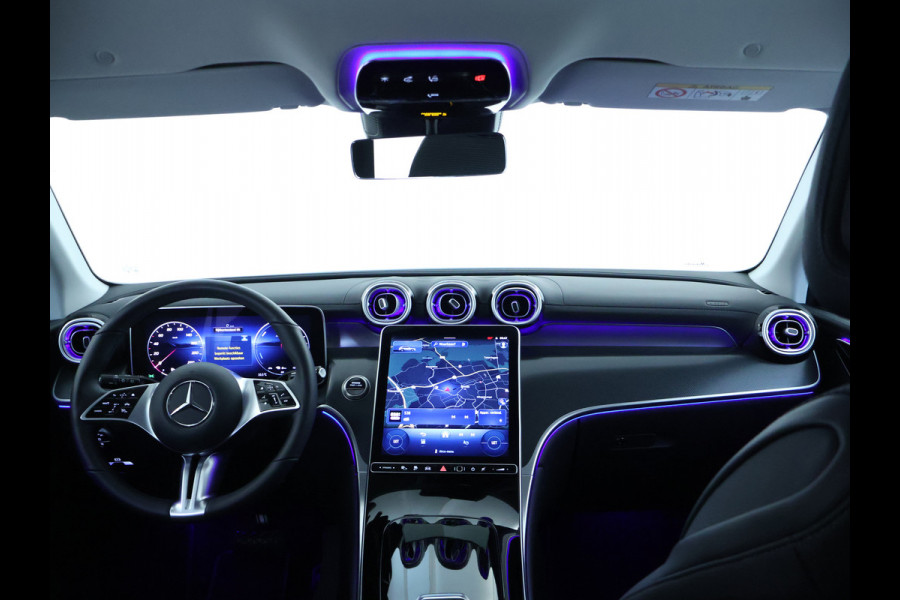 Mercedes-Benz GLC 300 e 4MATIC Plug-In Hybride Trekhaak | Sfeerverlichting | 19 Inch Velgen | Stuur en Stoelverwarming | Memory Voorstoelen. Inclusief 24 maanden MB Certified garantie voor Europa.
