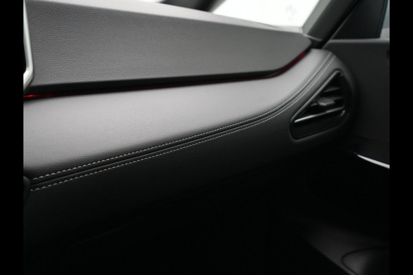 Volkswagen ID.3 Pro Business 59 kWh Navigatie Camera Stoel/Stuurverwarming Carplay Acc Pdc 243