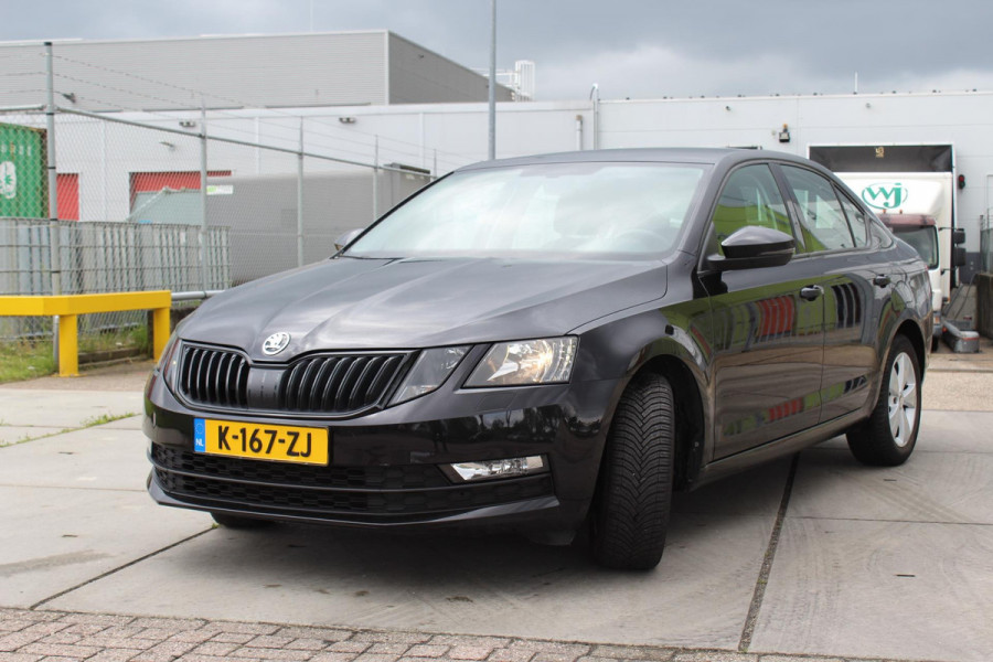 Škoda Octavia 1.5 TSI Greentech Sport Business automaat dsg multimedia trekhaak