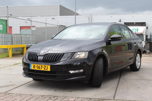 Škoda Octavia 1.5 TSI Greentech Sport Business automaat dsg multimedia trekhaak