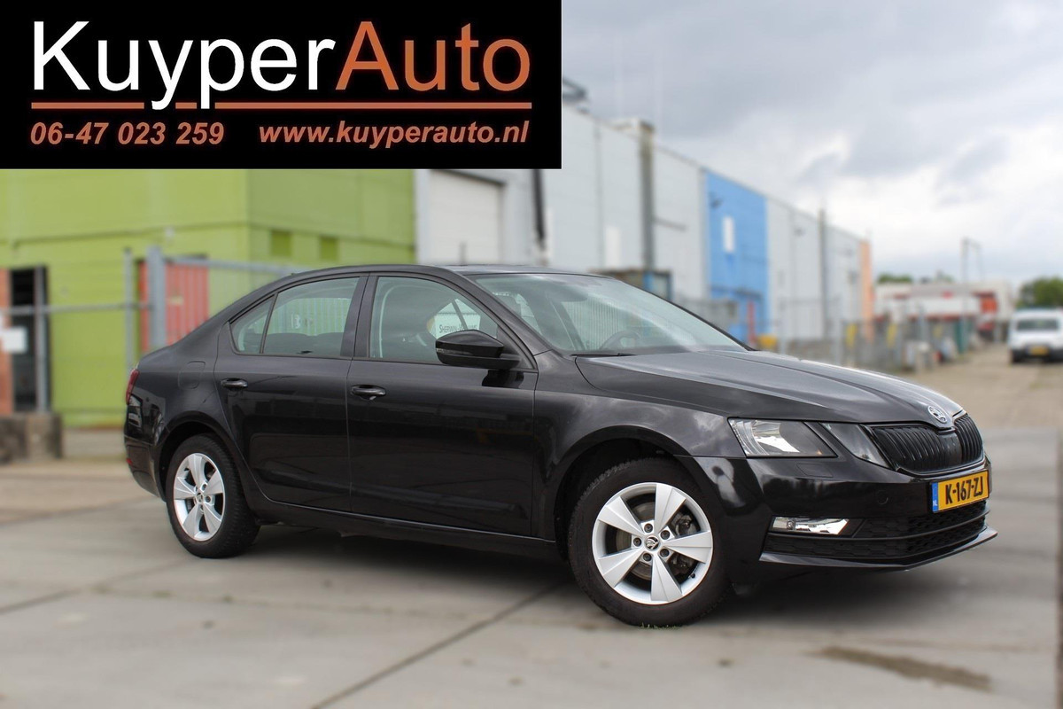 Škoda Octavia 1.5 TSI Greentech Sport Business automaat dsg multimedia trekhaak
