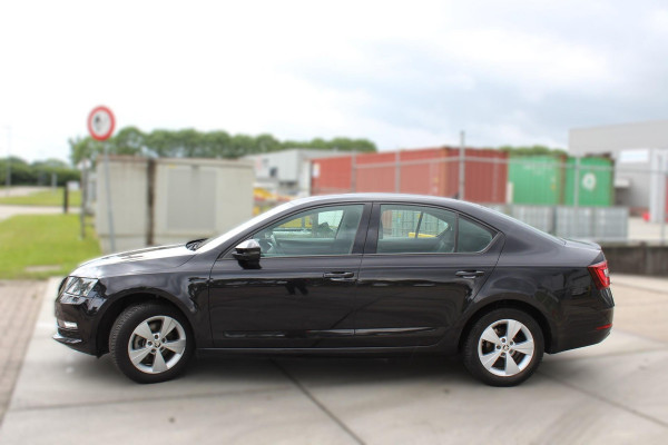 Škoda Octavia 1.5 TSI Greentech Sport Business automaat dsg multimedia trekhaak