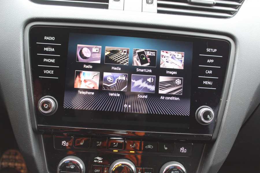 Škoda Octavia 1.5 TSI Greentech Sport Business automaat dsg multimedia trekhaak