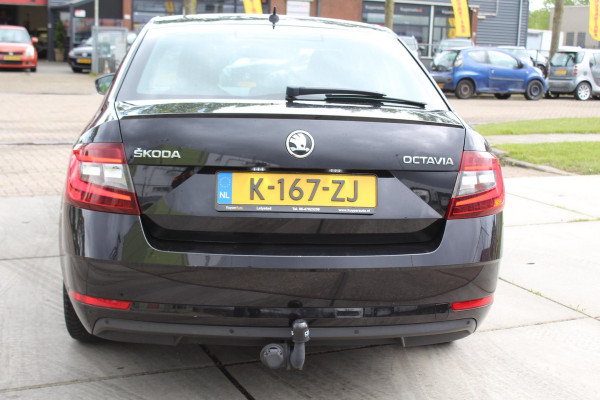 Škoda Octavia 1.5 TSI Greentech Sport Business automaat dsg multimedia trekhaak