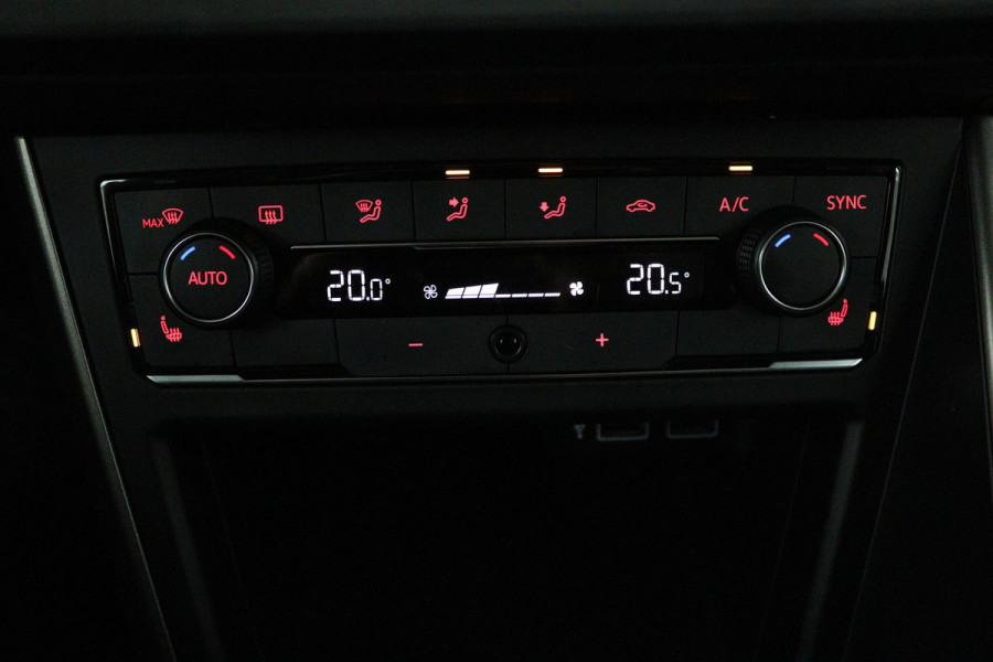 Volkswagen Polo 1.0 TSI Beats (STOELVERWARMING, NAVIGATIE, CRUISE CONTROL, PARKEERSENSOREN)