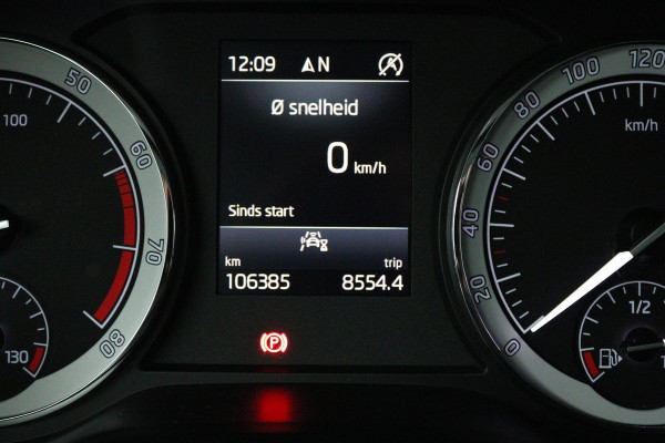 Škoda Kodiaq 1.5 TSI Business Edition 7p. (TREKHAAK, NAVIGATIE, CARPLAY, ACHTERUITRIJCAMERA, PARKEERSENSOREN)