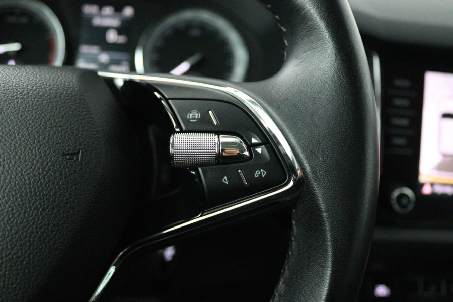 Škoda Kodiaq 1.5 TSI Business Edition 7p. (TREKHAAK, NAVIGATIE, CARPLAY, ACHTERUITRIJCAMERA, PARKEERSENSOREN)