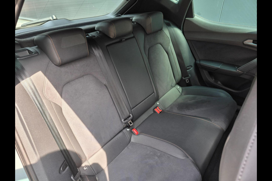 CUPRA Leon 1.5 TSI e-Hybrid VZ Nieuw Model 272PK Carplay/SENNHEISER/Stoelverwarming/Navi