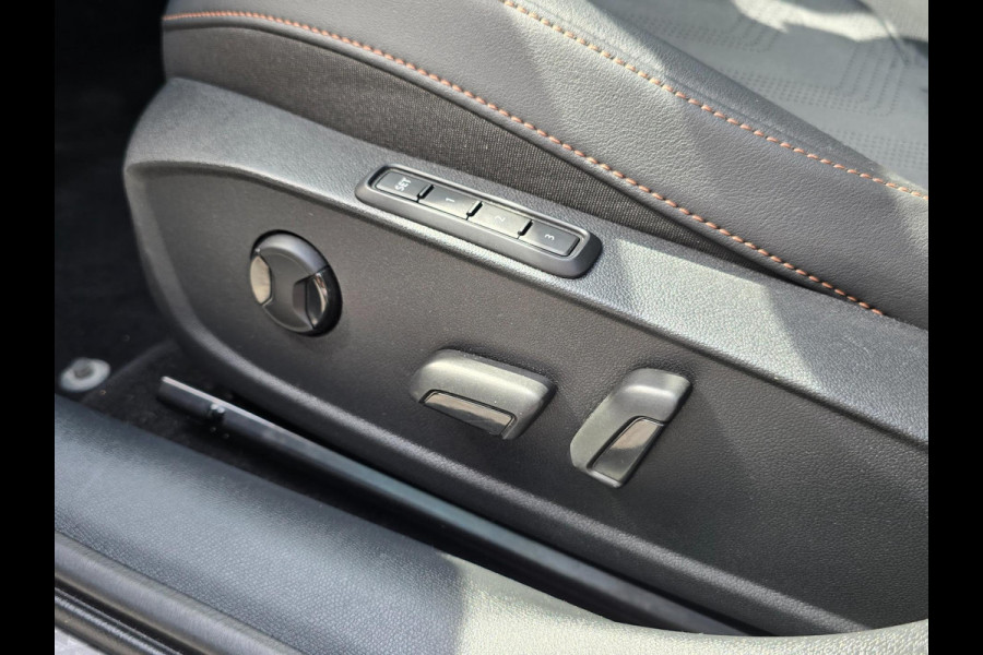 CUPRA Leon 1.5 TSI e-Hybrid VZ Nieuw Model 272PK Carplay/SENNHEISER/Stoelverwarming/Navi