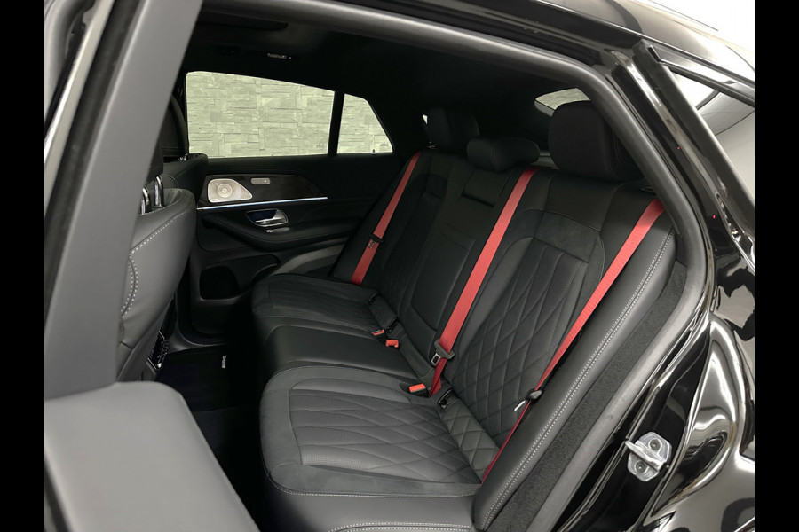 Mercedes-Benz GLE Coupé AMG 53 Hybrid | Carbon | Leder-Exclusief | Massage | Soft-Close | Stoelventilatie | 360 Camera | Panorama | ACC | Treeplanken Verlicht | Stoelverwarming V+A | Head-Up | Burmester | Trekhaak | Luchtvering | AMG Drive-Unit | Alcantara-Carbon Stuur | 4-Zone Clima | Rode Gordels | Berker Clima | 22 inch | Stuurwielverwarming |