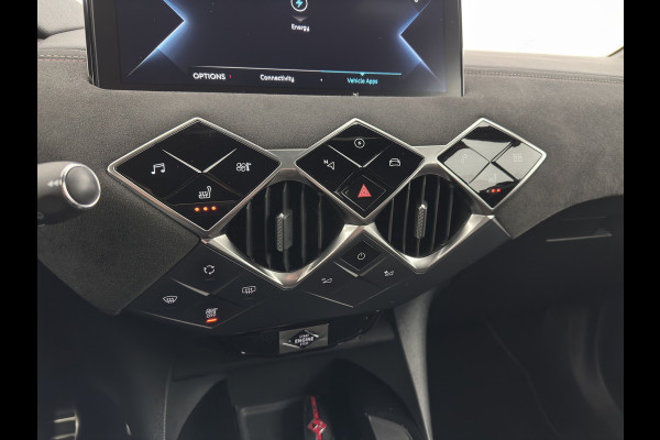 DS DS 3 Crossback E-Tense Performance Line+ 50 kWh [ 3-Fase ] {SOH-90%} (INCL-BTW) *LEATHER-FABRIC | MATRIX-LED | ADAPTIVE-CRUISE | DIGI-COCKPIT | HEATED-SPORTSEATS | CAMERA | KEYLESS | NAVI-FULLMAP | DAB+ | ECC | PDC | PRIVACY-GLASS | 18''ALU*