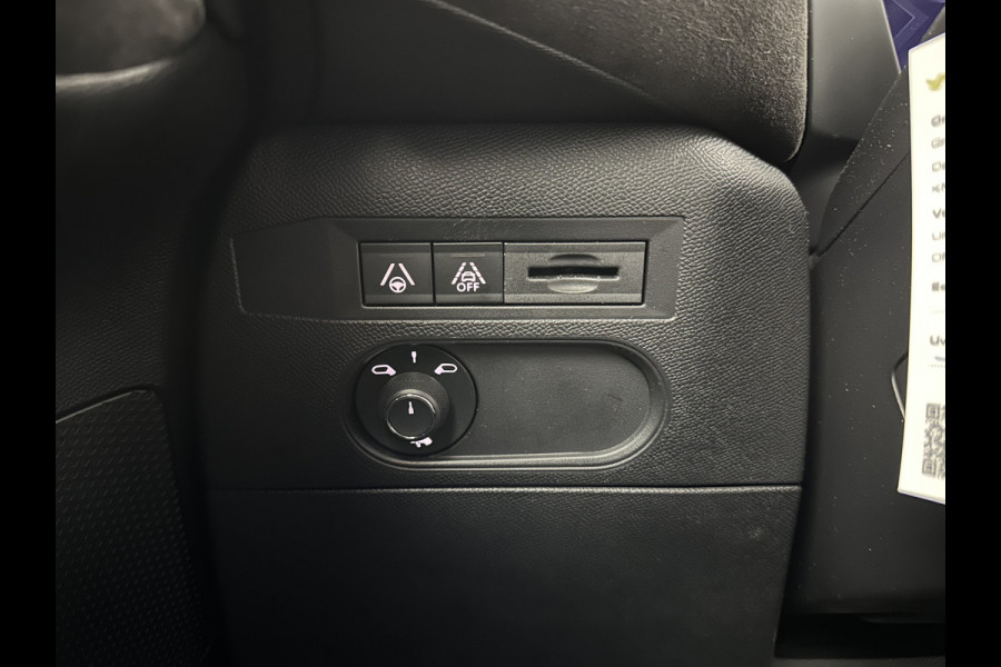 DS DS 3 Crossback E-Tense Performance Line+ 50 kWh [ 3-Fase ] {SOH-90%} (INCL-BTW) *LEATHER-FABRIC | MATRIX-LED | ADAPTIVE-CRUISE | DIGI-COCKPIT | HEATED-SPORTSEATS | CAMERA | KEYLESS | NAVI-FULLMAP | DAB+ | ECC | PDC | PRIVACY-GLASS | 18''ALU*