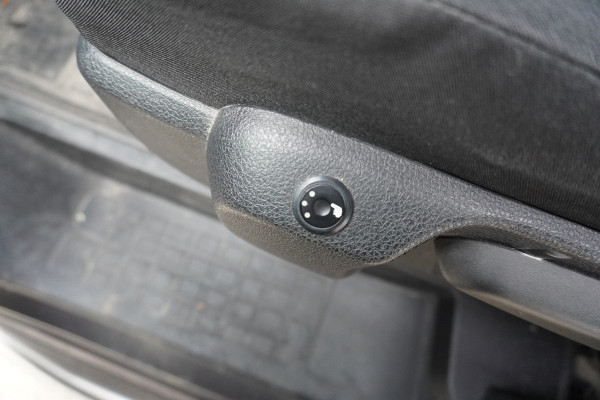 Peugeot Expert 227S 2.0 BlueHDI 180 Premium Pack Automaat nr.V101 | Airco | Cruise | Navi | Camera