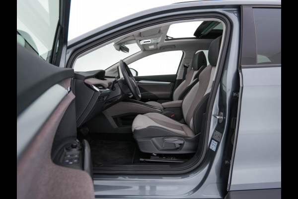 Škoda ENYAQ iV 60 [ 3-Fase ] {SOH-87%} (INCL-BTW) *PANO | FULL-LED | DIGI-COCKPIT | CAMERA | KEYLESS | NAVI-FULLMAP | PRIVACY-GLASS | AMBIENT-LIGHT | ECC | COMFORT-SEATS | DAB + | PDC | CRUISE | CARPLAY | TOWBAR | 19 "ALU*