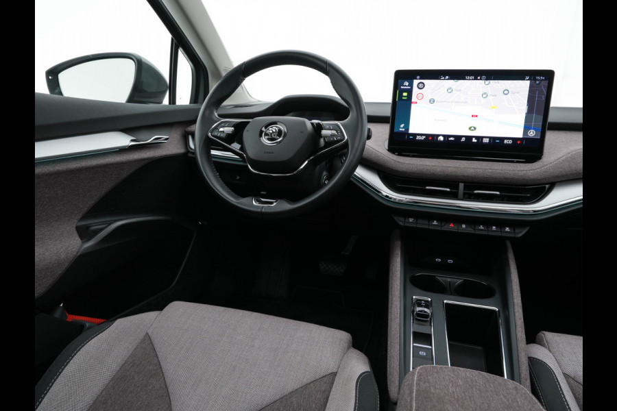 Škoda ENYAQ iV 60 [ 3-Fase ] {SOH-87%} (INCL-BTW) *PANO | FULL-LED | DIGI-COCKPIT | CAMERA | KEYLESS | NAVI-FULLMAP | PRIVACY-GLASS | AMBIENT-LIGHT | ECC | COMFORT-SEATS | DAB + | PDC | CRUISE | CARPLAY | TOWBAR | 19 "ALU*