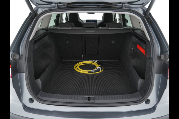 Škoda ENYAQ iV 60 [ 3-Fase ] {SOH-87%} (INCL-BTW) *PANO | FULL-LED | DIGI-COCKPIT | CAMERA | KEYLESS | NAVI-FULLMAP | PRIVACY-GLASS | AMBIENT-LIGHT | ECC | COMFORT-SEATS | DAB + | PDC | CRUISE | CARPLAY | TOWBAR | 19 "ALU*