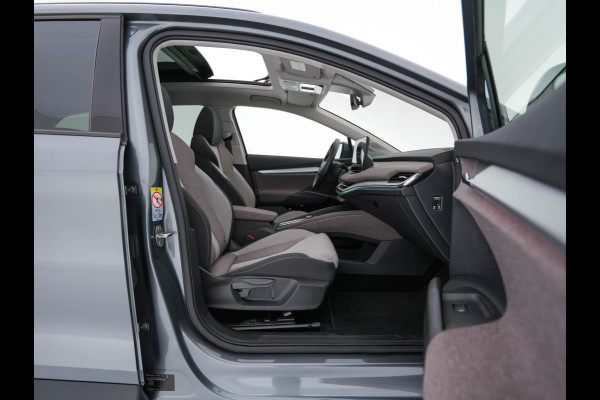 Škoda ENYAQ iV 60 [ 3-Fase ] {SOH-87%} (INCL-BTW) *PANO | FULL-LED | DIGI-COCKPIT | CAMERA | KEYLESS | NAVI-FULLMAP | PRIVACY-GLASS | AMBIENT-LIGHT | ECC | COMFORT-SEATS | DAB + | PDC | CRUISE | CARPLAY | TOWBAR | 19 "ALU*