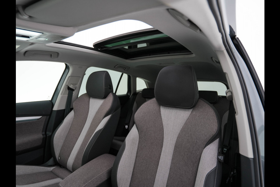 Škoda ENYAQ iV 60 [ 3-Fase ] {SOH-87%} (INCL-BTW) *PANO | FULL-LED | DIGI-COCKPIT | CAMERA | KEYLESS | NAVI-FULLMAP | PRIVACY-GLASS | AMBIENT-LIGHT | ECC | COMFORT-SEATS | DAB + | PDC | CRUISE | CARPLAY | TOWBAR | 19 "ALU*