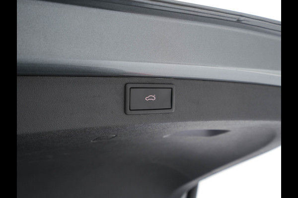 Škoda ENYAQ iV 60 [ 3-Fase ] {SOH-87%} (INCL-BTW) *PANO | FULL-LED | DIGI-COCKPIT | CAMERA | KEYLESS | NAVI-FULLMAP | PRIVACY-GLASS | AMBIENT-LIGHT | ECC | COMFORT-SEATS | DAB + | PDC | CRUISE | CARPLAY | TOWBAR | 19 "ALU*