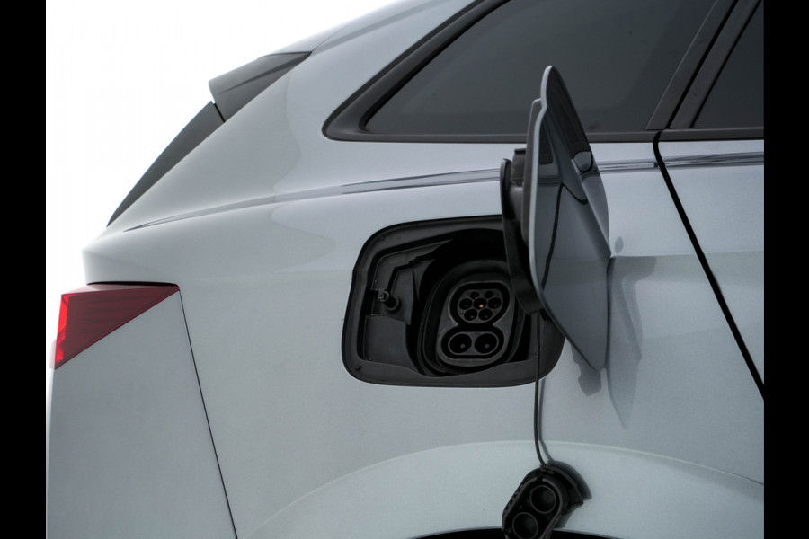 Škoda ENYAQ iV 60 [ 3-Fase ] {SOH-87%} (INCL-BTW) *PANO | FULL-LED | DIGI-COCKPIT | CAMERA | KEYLESS | NAVI-FULLMAP | PRIVACY-GLASS | AMBIENT-LIGHT | ECC | COMFORT-SEATS | DAB + | PDC | CRUISE | CARPLAY | TOWBAR | 19 "ALU*