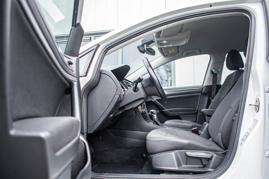 Volkswagen e-Golf | Apple CarPlay Tijdelijke Black friday deal, nu van 12250.- voor 11150.-