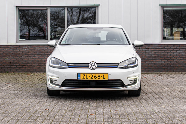 Volkswagen e-Golf | Apple CarPlay Tijdelijke Black friday deal, nu van 12250.- voor 11150.-
