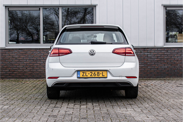 Volkswagen e-Golf | Apple CarPlay Tijdelijke Black friday deal, nu van 12250.- voor 11150.-
