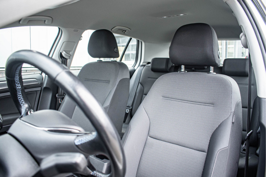 Volkswagen e-Golf | Apple CarPlay Tijdelijke Black friday deal, nu van 12250.- voor 11150.-