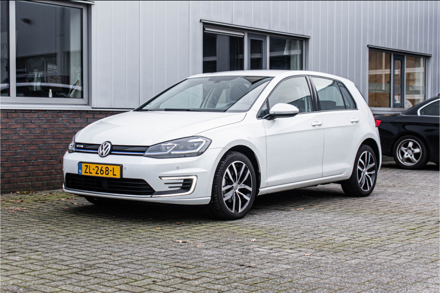 Volkswagen e-Golf | Apple CarPlay Tijdelijke Black friday deal, nu van 12250.- voor 11150.-