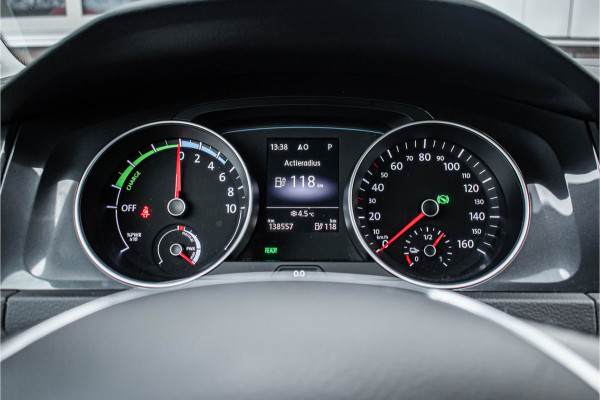 Volkswagen e-Golf | Apple CarPlay Tijdelijke Black friday deal, nu van 12250.- voor 11150.-