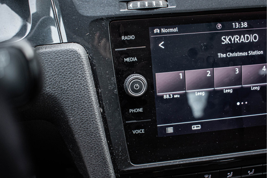 Volkswagen e-Golf | Apple CarPlay Tijdelijke Black friday deal, nu van 12250.- voor 11150.-