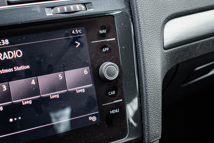 Volkswagen e-Golf | Apple CarPlay Tijdelijke Black friday deal, nu van 12250.- voor 11150.-