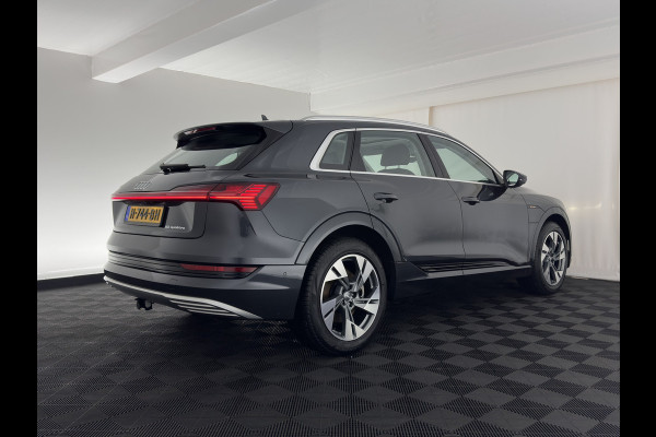 Audi e-tron 50 Quattro Launch edition plus 71 kWh [ 3-Fase ] {SOH-96%} (INCL-BTW) *PANO | LUXURY-LEATHER | ADAPTIVE-CRUISE | FULL-LED | DIGI-COCKPIT | KEYLESS | MEMORY-PACK | CAMERA | NAVI-FULLMAP | SHIFT-PADDLES | COMFORT-SEATS | 20''ALU*