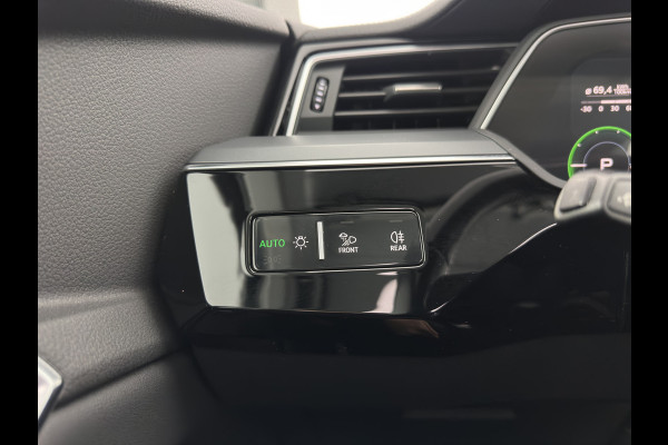Audi e-tron 50 Quattro Launch edition plus 71 kWh [ 3-Fase ] {SOH-96%} (INCL-BTW) *PANO | LUXURY-LEATHER | ADAPTIVE-CRUISE | FULL-LED | DIGI-COCKPIT | KEYLESS | MEMORY-PACK | CAMERA | NAVI-FULLMAP | SHIFT-PADDLES | COMFORT-SEATS | 20''ALU*