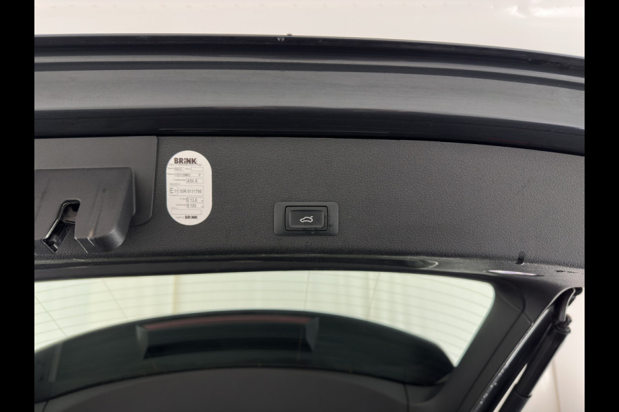 Audi e-tron 50 Quattro Launch edition plus 71 kWh [ 3-Fase ] {SOH-96%} (INCL-BTW) *PANO | LUXURY-LEATHER | ADAPTIVE-CRUISE | FULL-LED | DIGI-COCKPIT | KEYLESS | MEMORY-PACK | CAMERA | NAVI-FULLMAP | SHIFT-PADDLES | COMFORT-SEATS | 20''ALU*