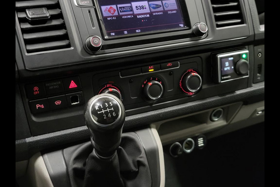 Volkswagen Transporter 2.0TSI 150pk L2/H1 Trekhaak Benzine!