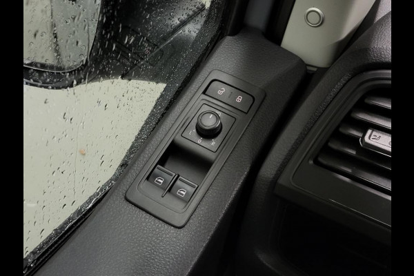 Volkswagen Transporter 2.0TSI 150pk L2/H1 Trekhaak Benzine!