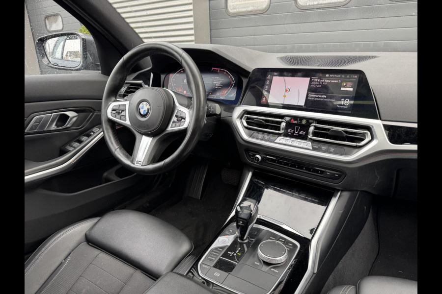 BMW 3 Serie Touring 320i Executive Edition | Panoramadak | DAB | Carplay | Navigatie | Elektrische Achterklep |